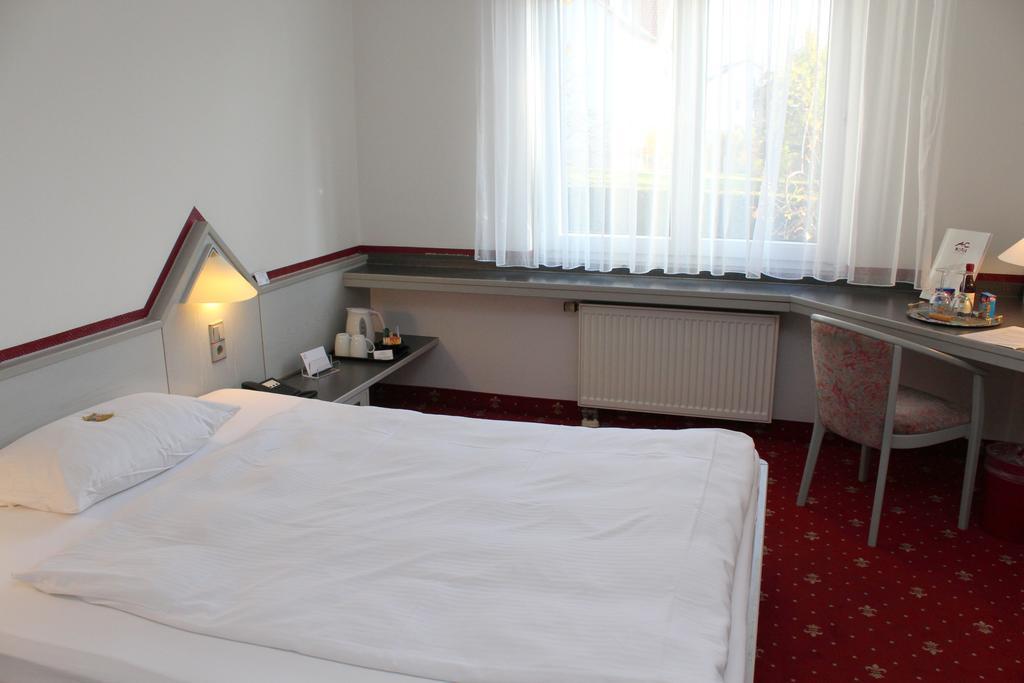 A.C. Hotel Hoferer Stuttgart Room photo
